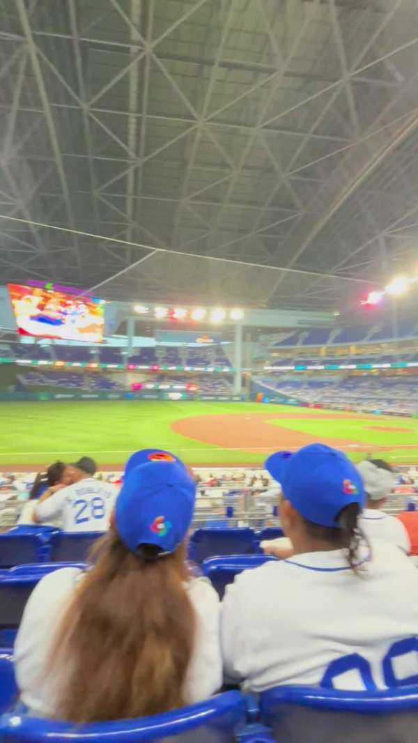 LoanDepot Park, section: 22, row: 4, seat: 16