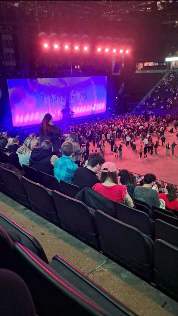 AO Arena, section: 104, row: W, seat: 9