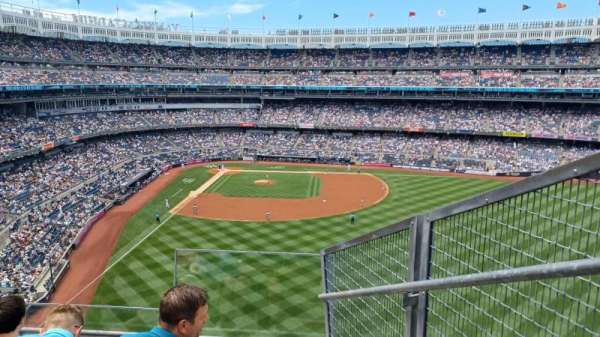 Yankee Stadium, section: 305, row: 4, seat: 1