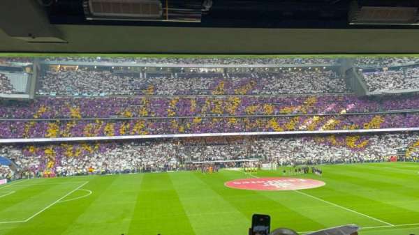 Santiago Bernabéu Stadium, section: 201, row: 6, seat: 17