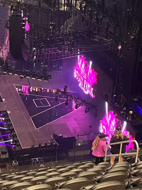 State Farm Arena, section: 207, row: N