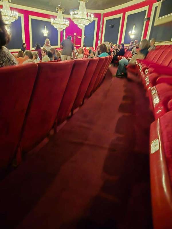 Drury Lane Theatre, Oakbrook, section: 2, row: L, seat: 7