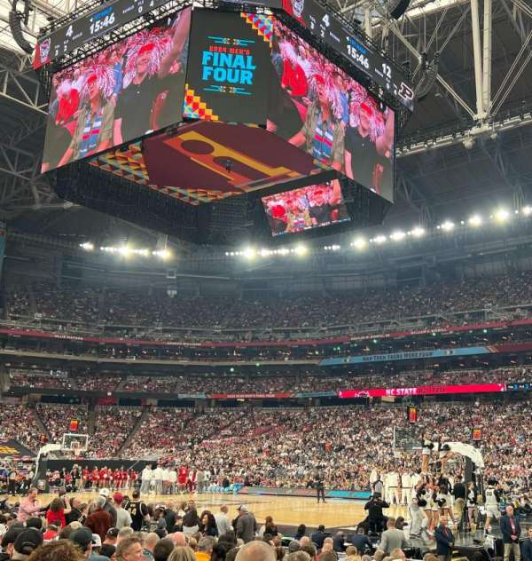 State Farm Stadium, section: 105, row: N, seat: 18