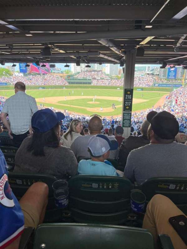 Wrigley Field, section: 216, row: 20, seat: 26