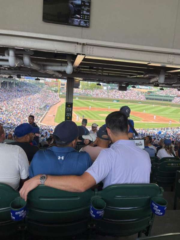 Wrigley Field, section: 220, row: 22, seat: 29