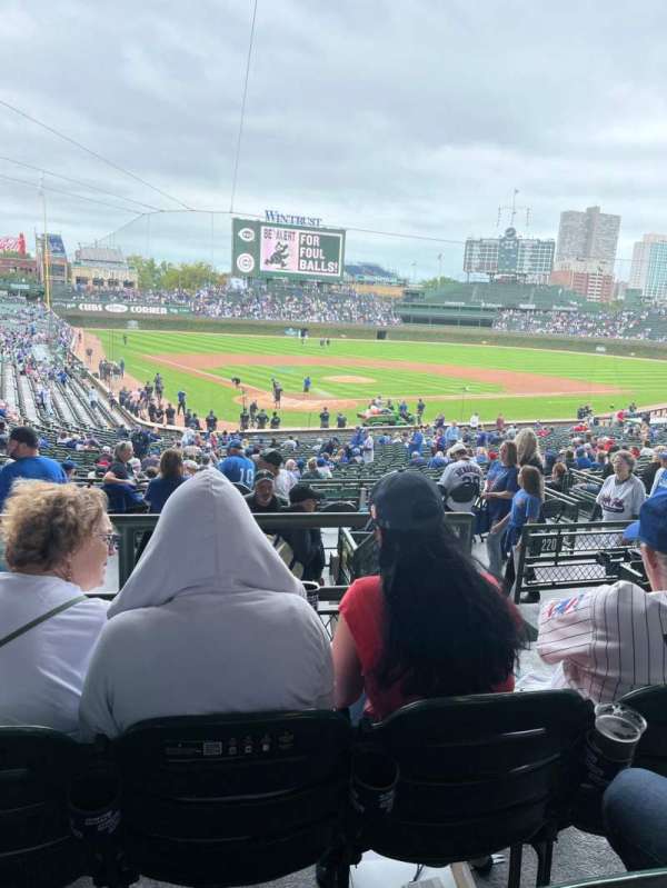 Wrigley Field, section: 218, row: 6, seat: 19