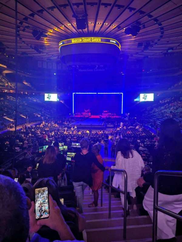 Madison Square Garden, section: 102, row: 14, seat: 21