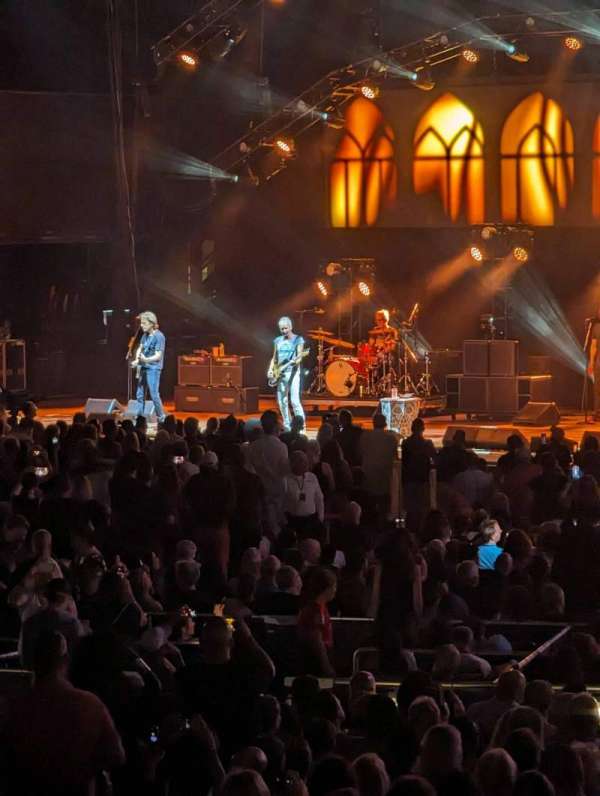 Jones Beach Theater, section: 102, row: G, seat: 2