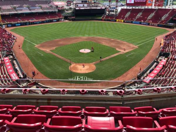 Great American Ball Park, section: 424, row: D, seat: 12