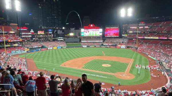 Busch Stadium, section: 253, row: 9, seat: 8