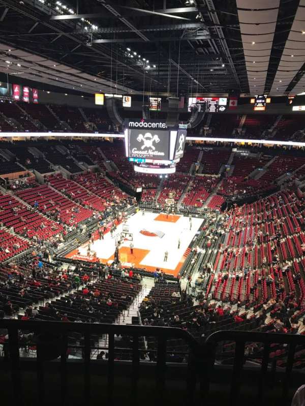 Moda Center, section: 325WC