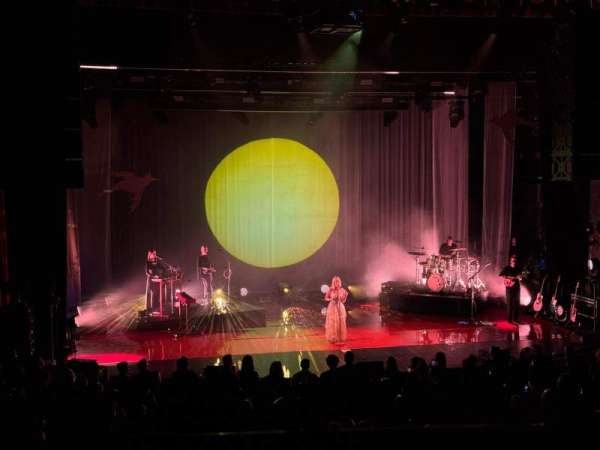 Beacon Theatre, section: Loge 1, row: A, seat: 5