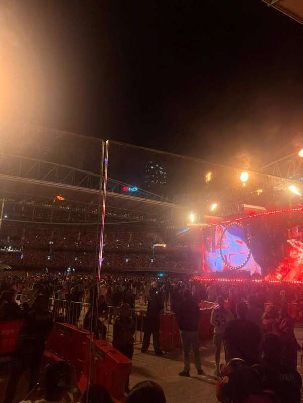 Marvel Stadium, section: L1-13, row: D, seat: 067