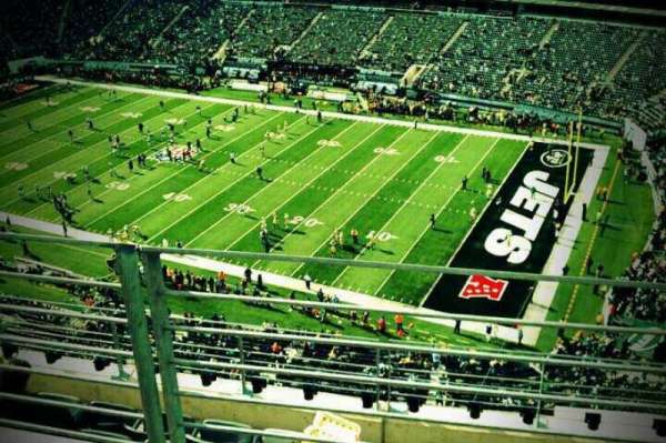 MetLife Stadium, section: 309, row: 6, seat: 10