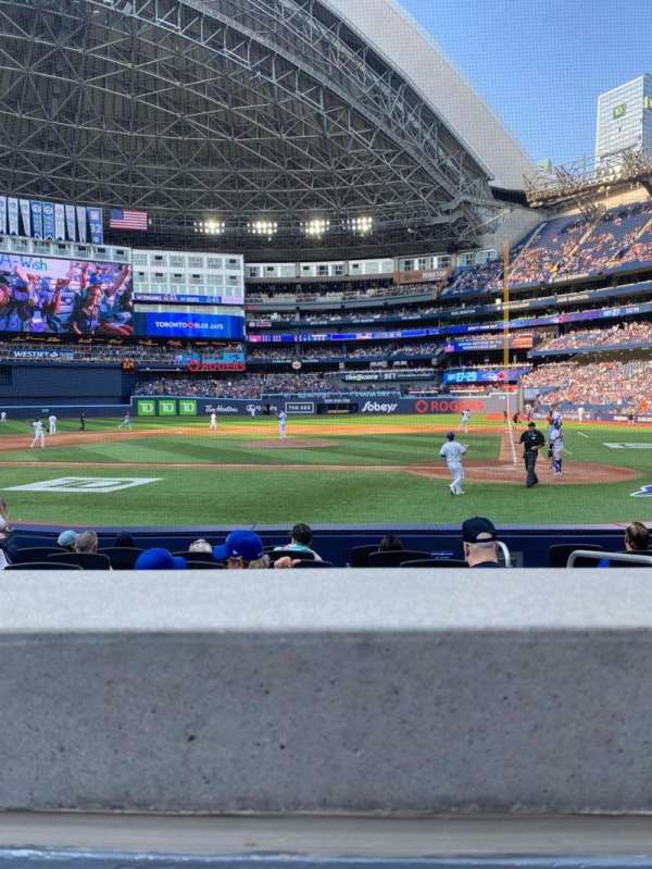 Rogers Centre, section: 20, row: 1, seat: 4
