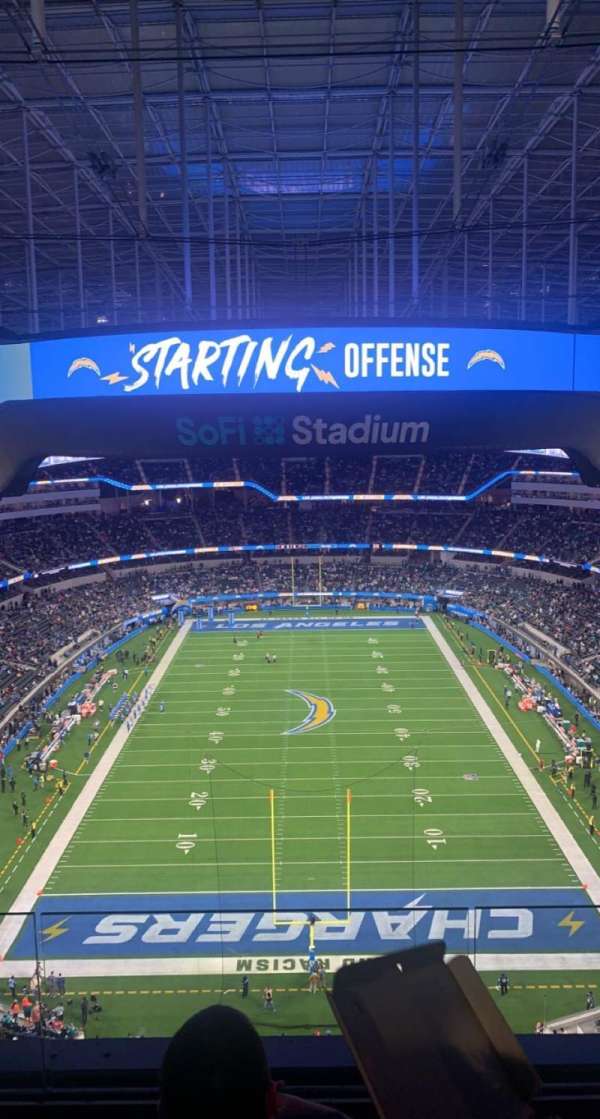 SoFi Stadium, section: 429, row: 3, seat: 11