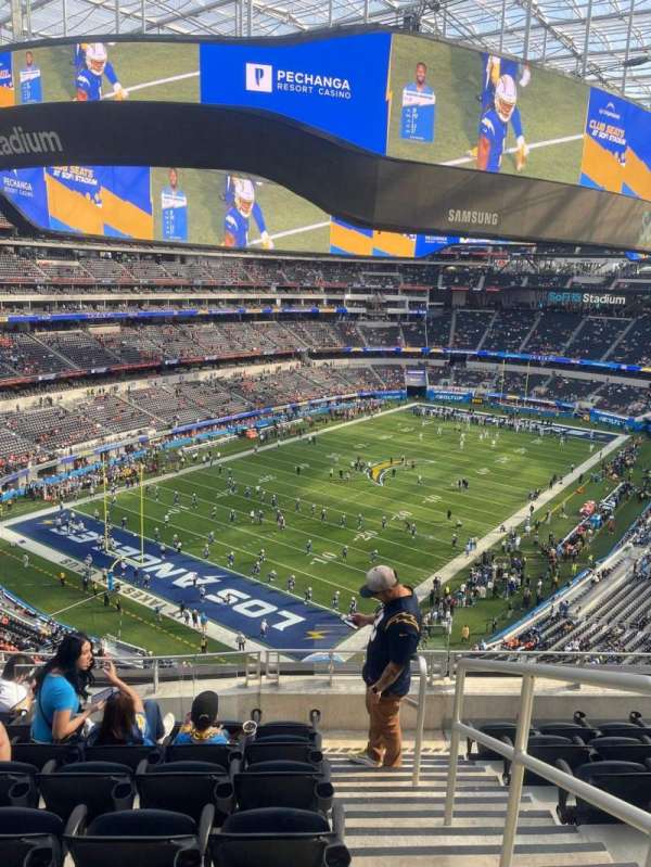 SoFi Stadium, section: 313, row: 9, seat: 1