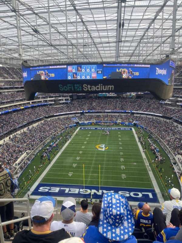 SoFi Stadium, section: 401, row: 7, seat: 23