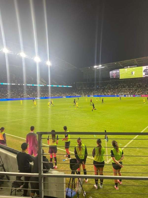 BMO Stadium, section: 101, row: E, seat: 2