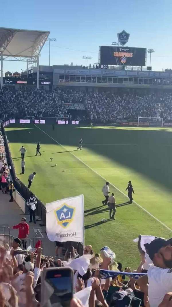 Dignity Health Sports Park, section: 125, row: S, seat: 14