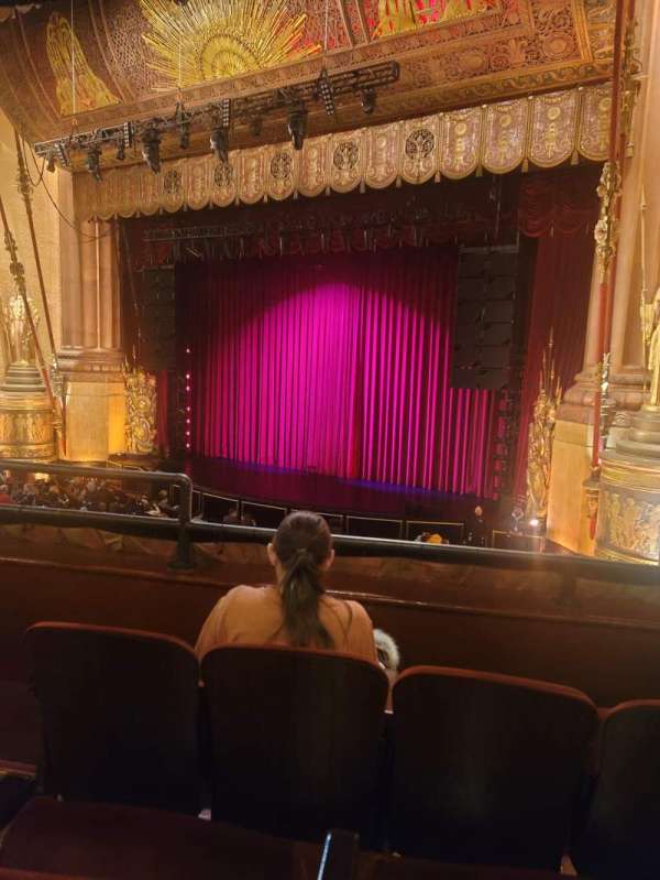 Beacon Theatre, section: Loge 4, row: C, seat: 32