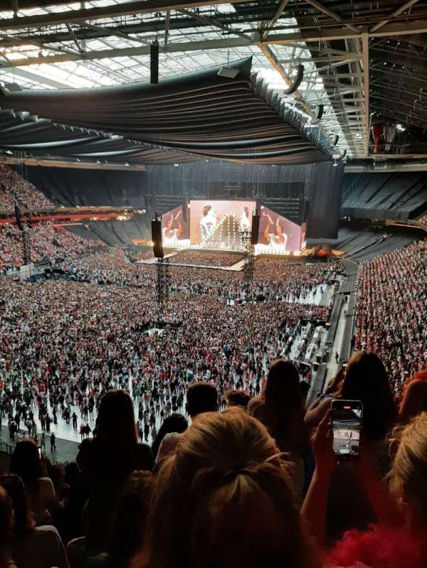 Johan Cruijff ArenA, section: 425, row: 13, seat: 121