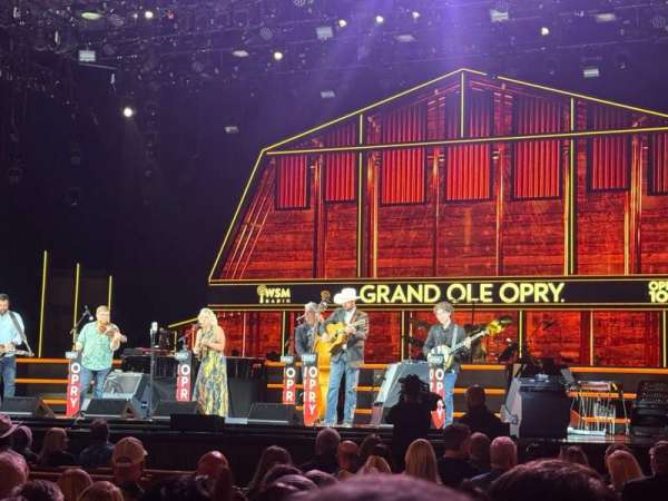Grand Ole Opry House, section: 3, row: H, seat: 1-2