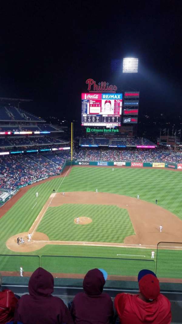 Citizens Bank Park, section: 416, row: 4, seat: 2