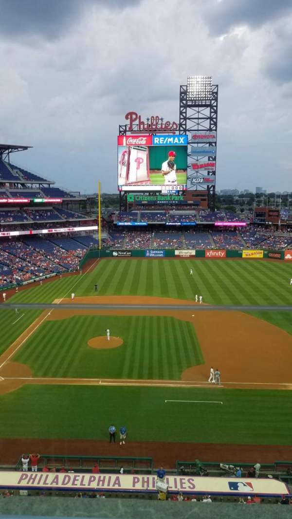 Citizens Bank Park, section: 315, row: 1, seat: 21