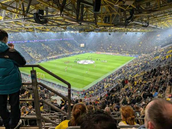 Signal Iduna Park, section: 66, row: 28, seat: 52