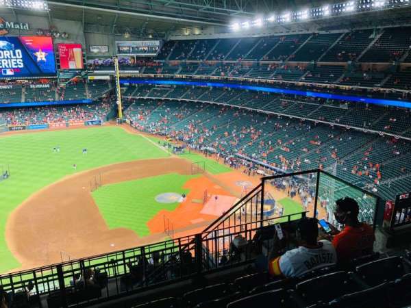 Daikin Park, section: 411, row: 4, seat: 19