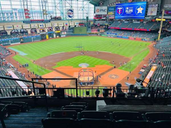 Daikin Park, section: 319, row: 5, seat: 2