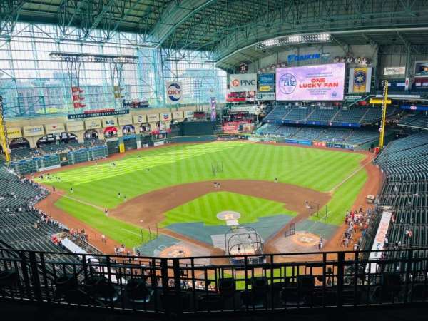 Daikin Park, section: 418, row: 3, seat: 10