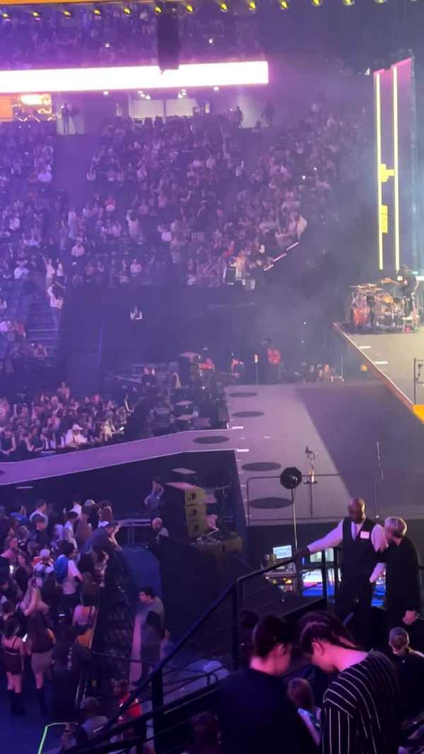 Accor Arena, section: Gradin G, row: 9, seat: 17