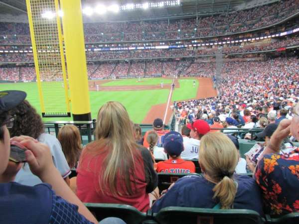 Daikin Park, section: 104, row: 6, seat: 5
