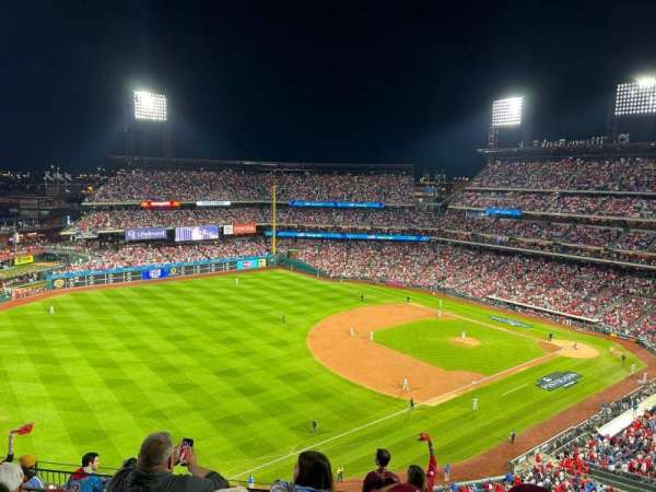 Citizens Bank Park, section: 432, row: 4, seat: 4