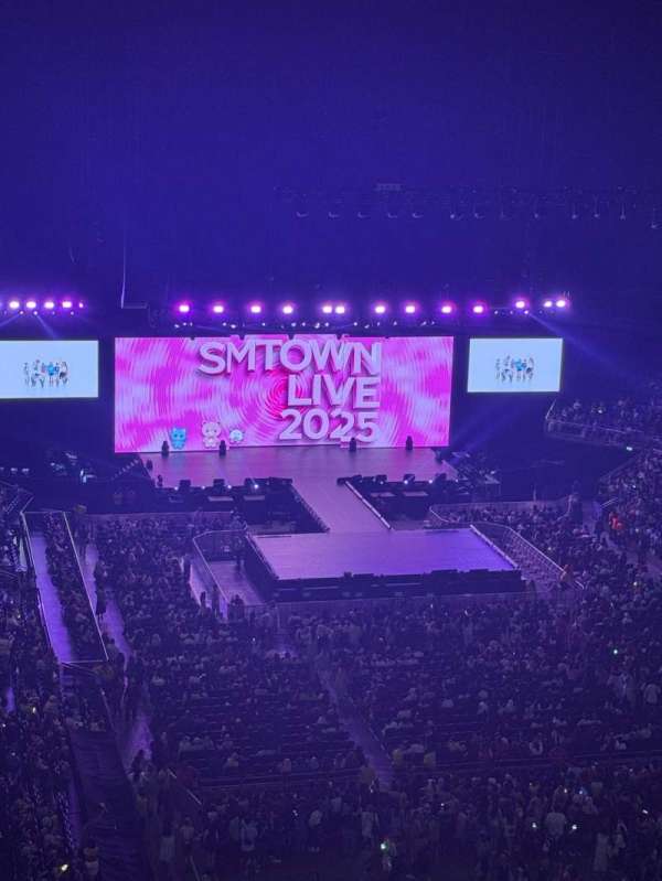 The O2, London, section: 410, row: M, seat: 675