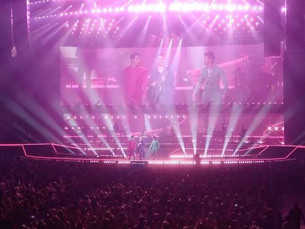 Mohegan Sun Arena, section: 19, row: N, seat: 12