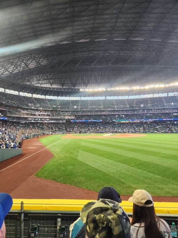 T-Mobile Park, section: 109, row: 25, seat: 7