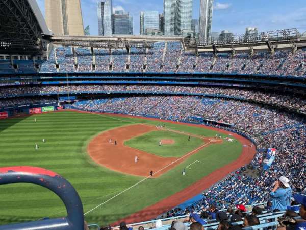 Rogers Centre, section: 536, row: 10, seat: 22