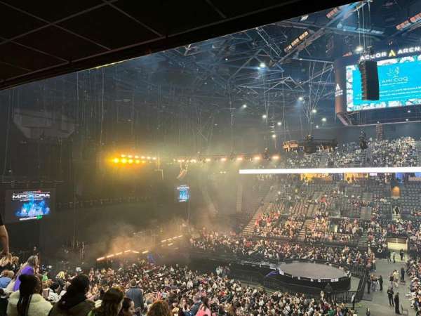 Accor Arena, section: Gradin O, row: 1, seat: 32