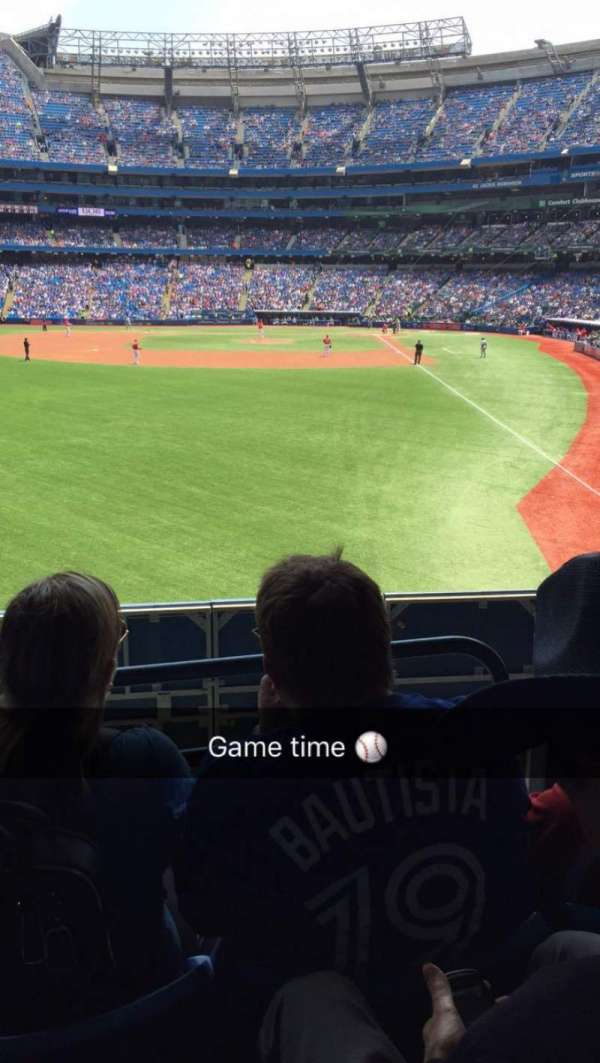 Rogers Centre, section: 135L, row: 3, seat: 107
