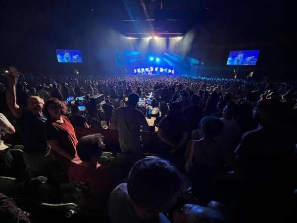 TD Pavilion at the Mann, section: Main 300, row: KK, seat: 316