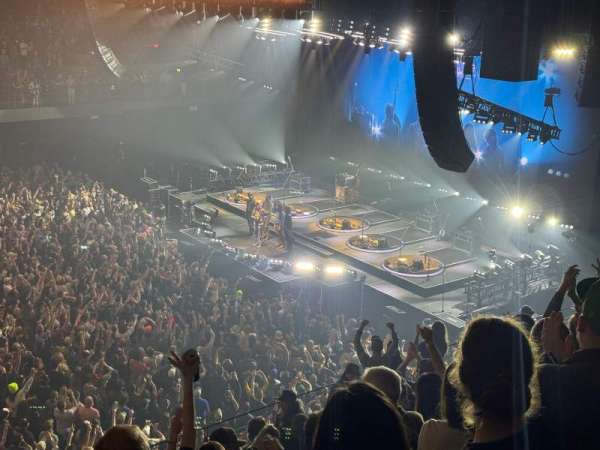 Harrah's Cherokee Center, section: 208, row: J, seat: 8