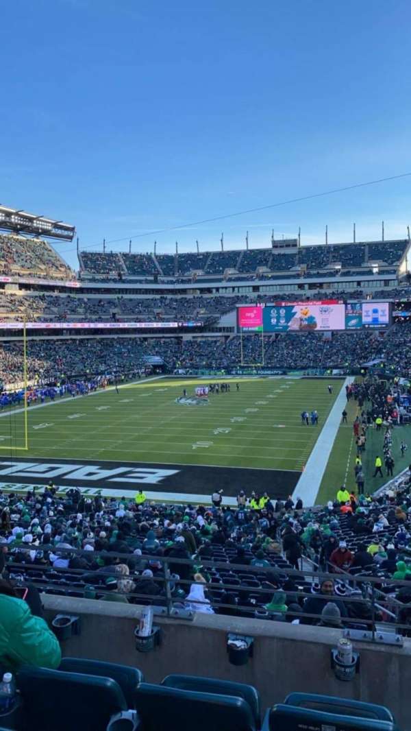 Lincoln Financial Field, section: 131, row: 38, seat: 11