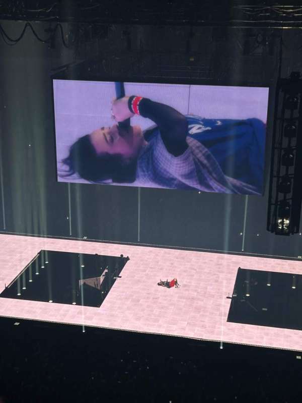 State Farm Arena, section: 208, row: B, seat: 3