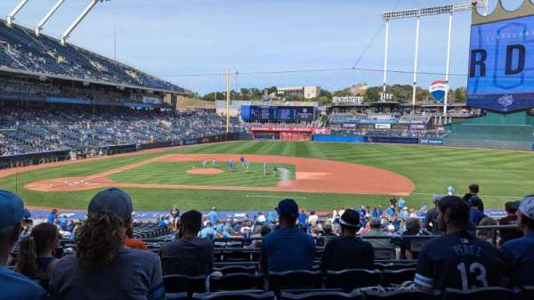 Kauffman Stadium, section: 234, row: Ff, seat: 17