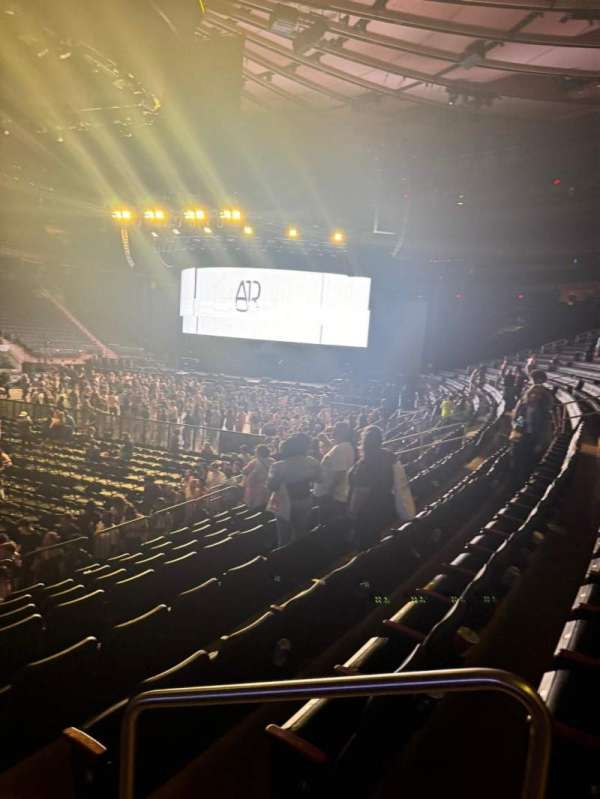 Madison Square Garden, section: 105, row: 9, seat: 11