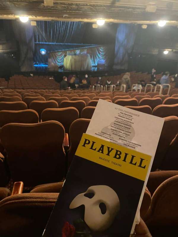 Majestic Theatre, section: Orchestra L, row: V, seat: 19