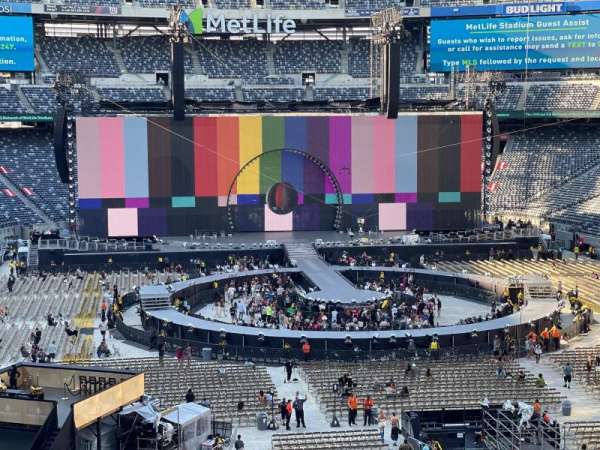 MetLife Stadium, section: 228A, row: 4, seat: 13